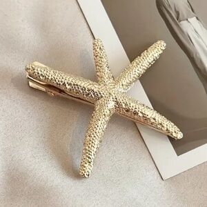 Gold Starfish Hair Clip